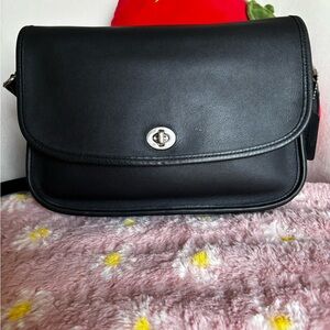 ***Sold *** COACH Vintage City Crossbody Bag